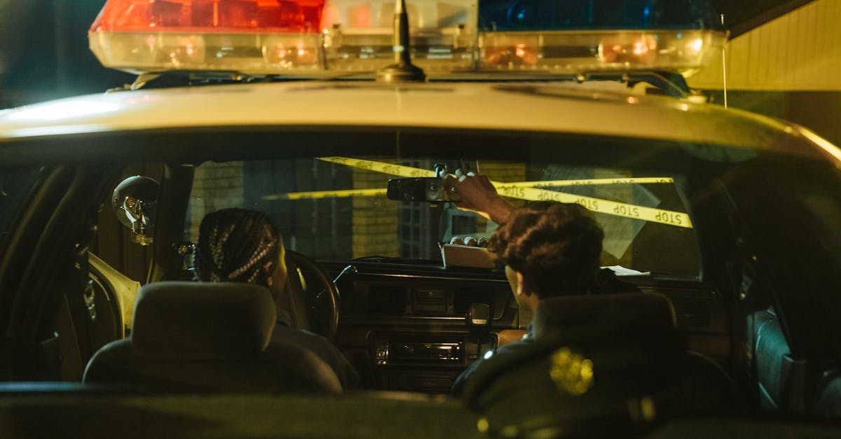 如何在企业营销中利用新媒体优势？