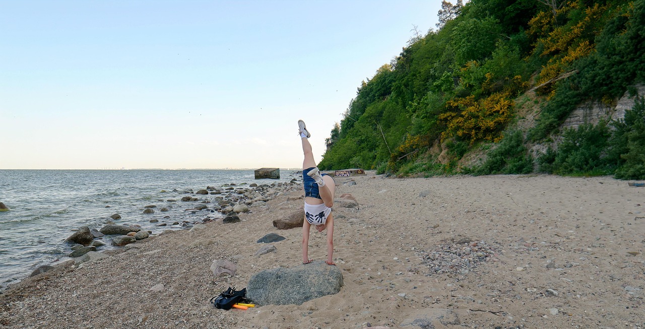 亚马逊AWS实名账号：德扑平台代理